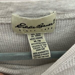cropped Eddie Bauer waffle knit long sleeve - men’s medium